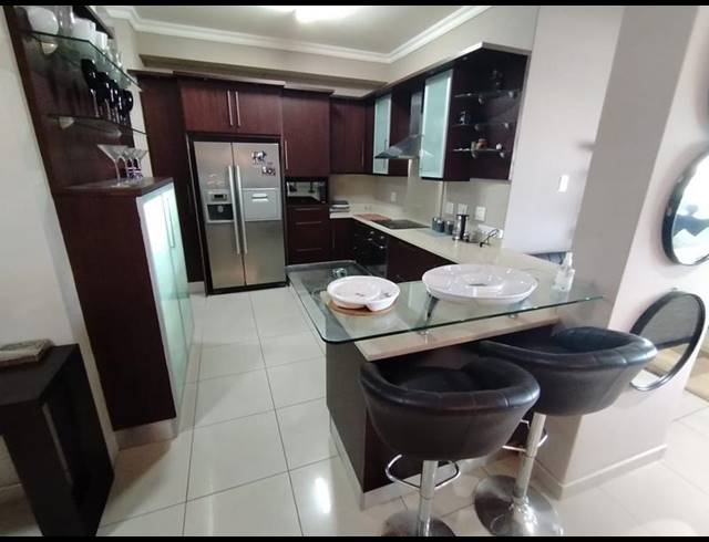 3 BEDROOM APARTMENT FOR SALE IN NEW TOWN CENTRE